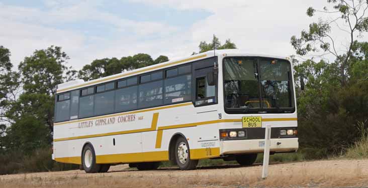 Littles Gippsland Coaches Hino RG230K Volgren SC221 19